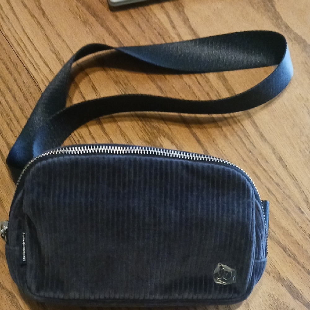 Lululemon navy blue Corduroy Crossbody/belt Bag.  NWT Hardware still wrapped